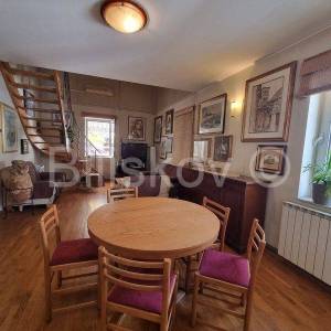 Šibenik, Grad prodaja dvoetažni  trosoban stan, terasa