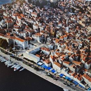 Šibenik, Grad prodaja, poslovni prostor 73 m2, restoran