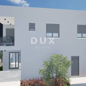 ŠIBENIK, SRIMA – Moderan dvosoban stan s natkrivenom terasom i pogledom na more, 70 m od plaže, u novogradnji s liftom