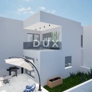 ŠIBENIK, SRIMA – NOVOGRADNJA, Trosoban stan s velikim vrtom, 70 m od mora – rijetkost na tržištu!