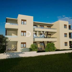 ŠIBENIK, VODICE – Trosoban stan u novogradnji s prelijepim pogledom na more!