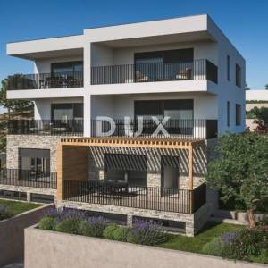 ŠIBENIK, ŽABORIĆ - Luksuzni trosobni stan u novogradnji s pogledom na more