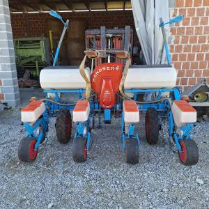 Sijačica za kukuruz MONOSEM 4 reda