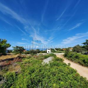 SILBA - GRAĐ. ZEMLJ. - 1.910m2***PRILIKA***