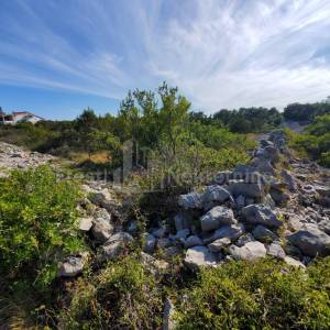 SILBA - GRAĐEVINSKO ZEMLJIŠTE - PRILIKA - 5772m2