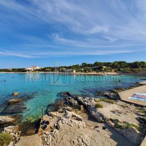 SILBA - GRAĐEVINSKO ZEMLJIŠTE - PRILIKA - 5772m2