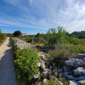 SILBA - GRAĐEVINSKO ZEMLJIŠTE - PRILIKA - 5772m2