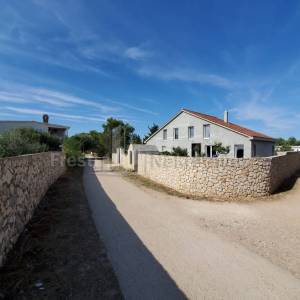 SILBA - GRAĐEVINSKO ZEMLJIŠTE - PRILIKA - 5772m2