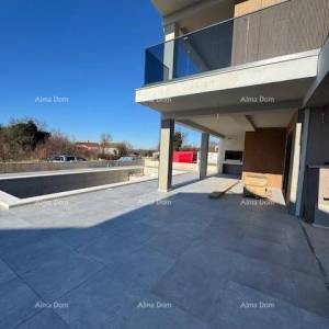 Šišan. Novoizgrađena kuća sa bazenom