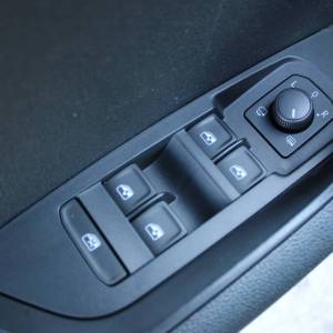 Škoda Karoq 2.0 TDi DSG *NAVIGACIJA, KAMERA*