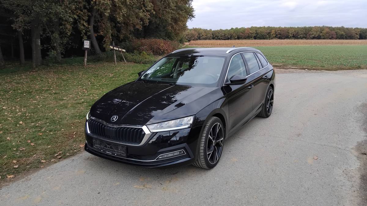 Škoda Octavia 2,0TDI  full oprema, DSG, matrix, virtualni kokpit
