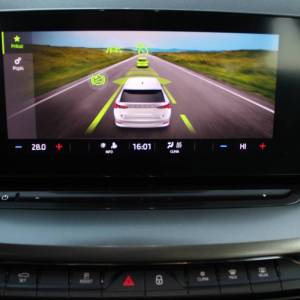 Škoda Octavia Combi 2.0 TDi 150ks DSG *LED, NAVIGACIJA, KAMERA*