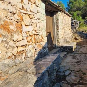 Slikovita Kamena Kuća na Otoku  Hvaru