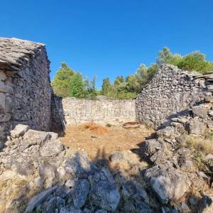 Slikovita Kamena Kuća na Otoku  Hvaru