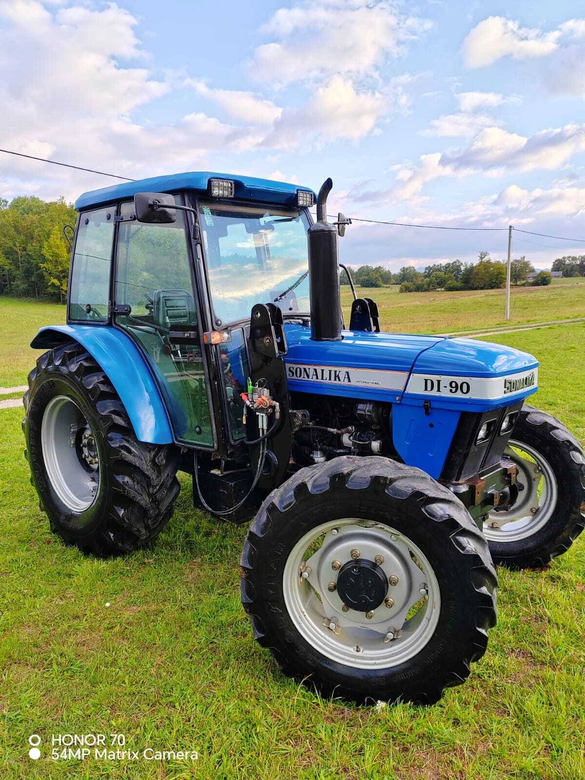 Sonalika DI 90, kao nov