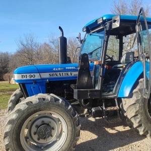 Sonalika DI 90, sa utovarivačem