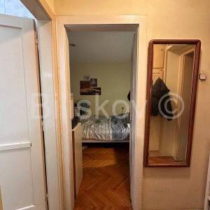 Split, Bačvice - dvosoban stan u manjoj zgradi, prodaja