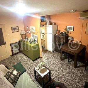 Split, Bačvice - dvosoban stan u manjoj zgradi, prodaja