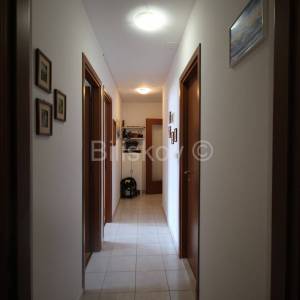 Split, Brodarica, prodaja trosoban stan103m2, parking 27m2