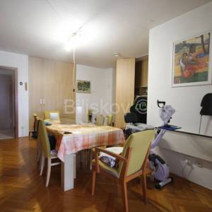 Split, Brodarica, prodaja trosoban stan103m2, parking 27m2