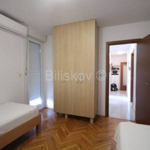 Split, Brodarica, prodaja trosoban stan103m2, parking 27m2