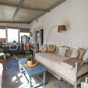 Split, Dragovode dvosoban stan 70 m2, terasa 75 m2 i parking 17 m2