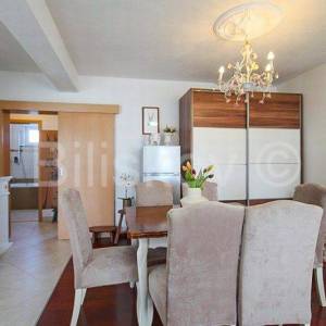 Split, Dragovode dvosoban stan 70 m2, terasa 75 m2 i parking 17 m2