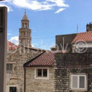 Split, Grad  kuća u nizu, 3 etaže, cca 75 m2