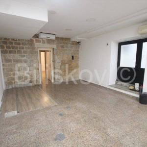 Split, Grad poslovni prostor 112 m2 u prizemlju