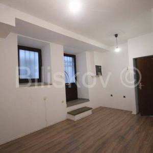 Split, Grad poslovni prostor 112 m2 u prizemlju