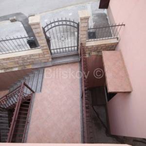 Split, Kila, prodaja dvojna kuća, 3 stana