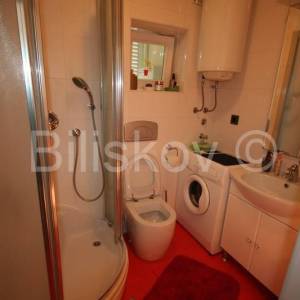 Split, Lučac, stan u zgradi