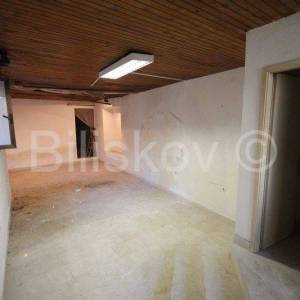 SPLIT, Manuš poslovni prostor u suterenu 60 m2