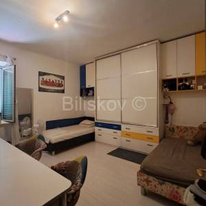 Split, Manuš, prodaja trosoban stan, soba u potkrovlju