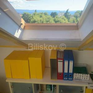 Split, Manuš, prodaja trosoban stan, soba u potkrovlju