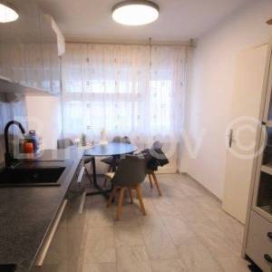 Split, Pojišan, prodaja trosoban stan 52 m2