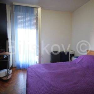 Split, Pojišan, prodaja trosoban stan 52 m2