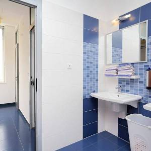 Split-Poljička cesta, poslovni prostor na 1. katu zgrade, 58m2