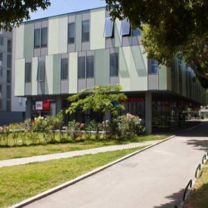 Split-Poljička cesta, poslovni prostor na 1. katu zgrade, 58m2