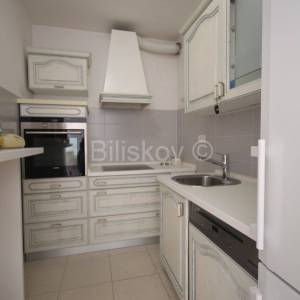 Split, prodaja stan, 2 parkirna mjesta, pogled na more