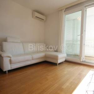 Split, prodaja stan, 2 parkirna mjesta, pogled na more