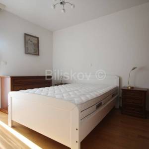 Split, prodaja stan, 2 parkirna mjesta, pogled na more