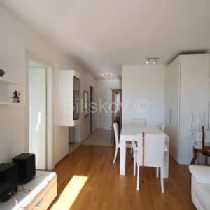 Split, prodaja stan, 2 parkirna mjesta, pogled na more