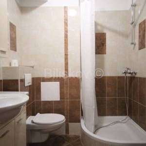 Split, prodaja, trosoban stan, velika terasa, 2 parkirna mjesta