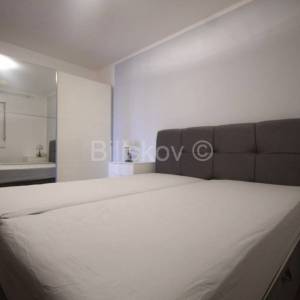 Split, prodaja, trosoban stan, velika terasa, 2 parkirna mjesta