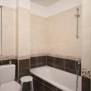 Split, prodaja, trosoban stan, velika terasa, 2 parkirna mjesta