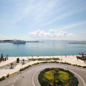 Split, Riva, Zapadna obala, prodaja stan ekskluziva