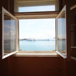 Split, Riva, Zapadna obala, prodaja stan ekskluziva