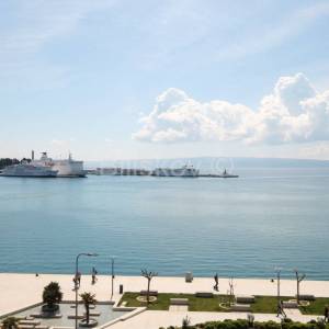 Split, Riva, Zapadna obala, prodaja stan ekskluziva