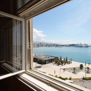 Split, Riva, Zapadna obala, prodaja stan ekskluziva